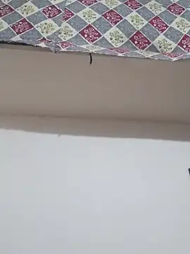 Raseeli_bhabhi1 - Boobs sucking