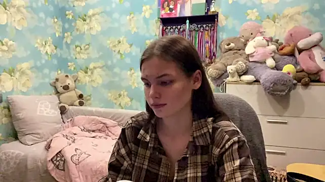 RileySpence - touch boobs