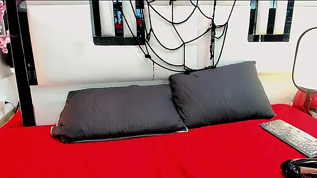 Alixxon1 - ride dildo