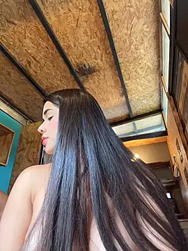 BellaLeclair_