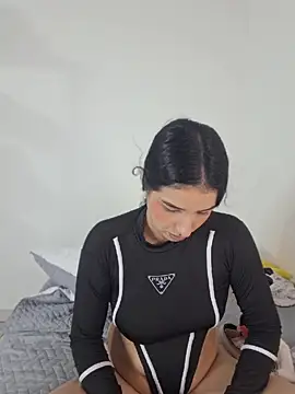 Ashley_Evanss22 - HAPPY BIRTHDAY