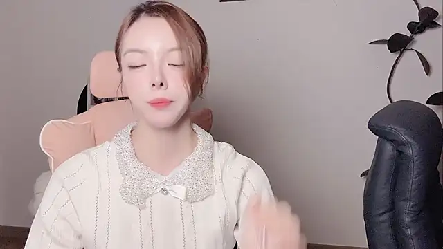 Alice172 - 油胸
