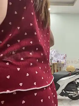 _AnneMia_ - Take off bra
