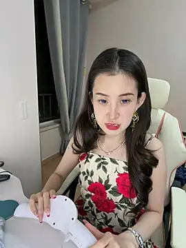 Gigi_UwU_ - Naked dance全裸跳舞💃🏻