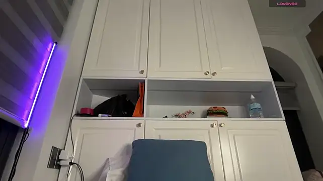 MiaDavis21 - Start masturbate