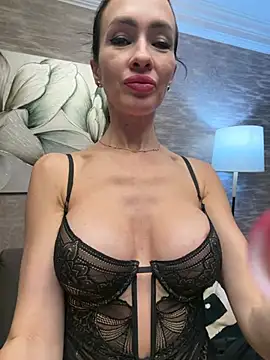 Liza-77 - Show ass
