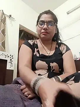 Heyy_Anshi - Show Pussy With Fingringss