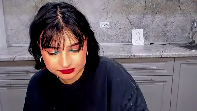NikkiSummer - flash tits