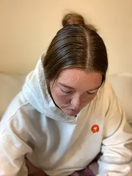 PussiesnCream_ - Striptease and dance naked