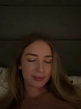 EvieEvans - Last tipper 30mins Ikea stranger porn