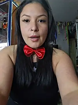 Isa_bella95 - a big squirt in the store for 1 min