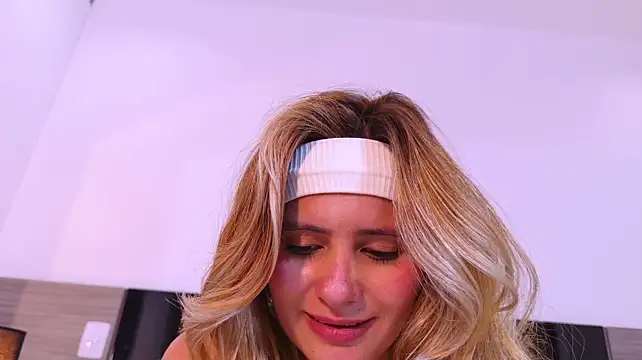 MadisonFleur - Spit tits