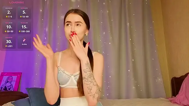 Chloeee4200 - Take off my bra