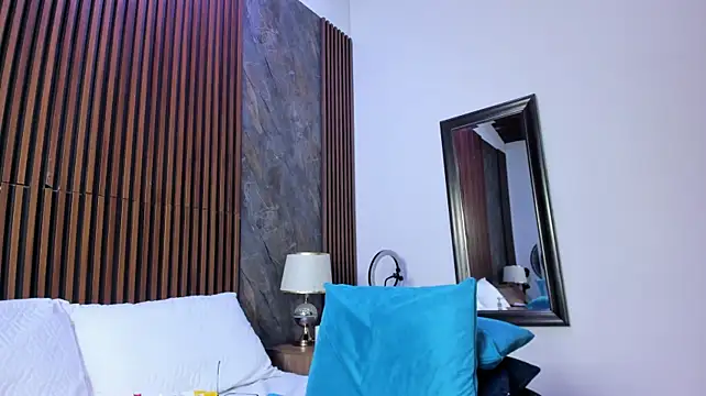 Linda_cabal - fingers in my ass