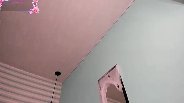 Goddess_kianna - oil on my tits🤍🖤