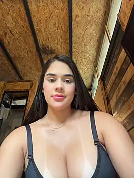 BellaLeclair_ - Mi friend lick my tits