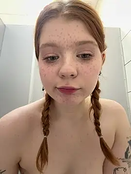 Freaky__Nikki - DILDO BLOWJOB UNDERTHE TABLE