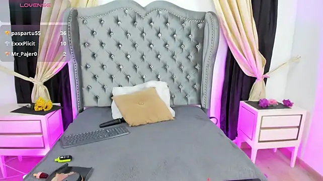 Issabela_Roa - Lush + Fingering pussy 💋