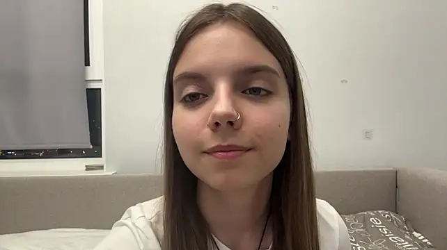 LisaPorse - show feet + cute wink