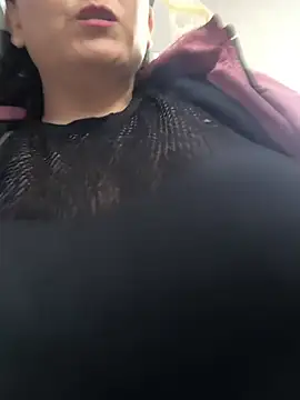 Mooncurves - Showing my open pussy in the bathroom