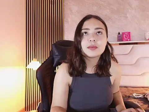 PamelaCollinsVS - Two Fingers in My Pussy ✌