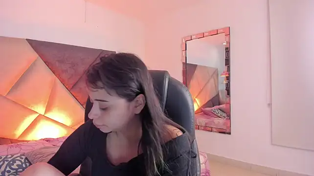 SaskiaGrendel - Explicit face sitting