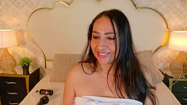 MayraVegas - full Naked 💕
