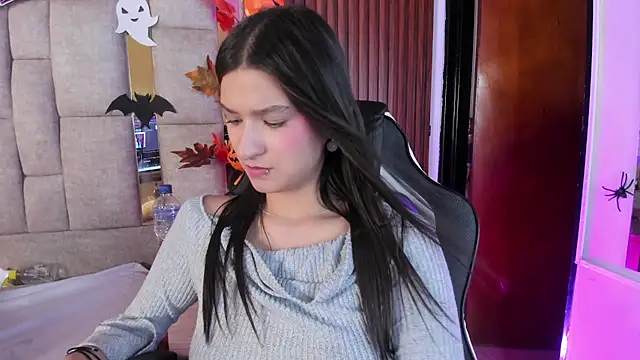 Ashlye_777 - show boobs + spank my ass x5