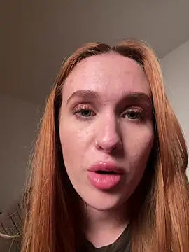 ChiaraVelvet - Squezze my Boobs 🥵