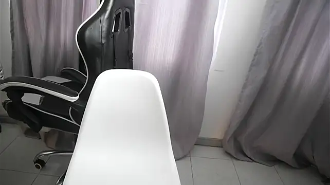 Adeline_Carter - 🍑 Booty Focus