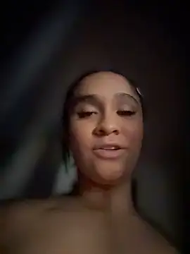 Isabella-Teen - Flash Tits🍒