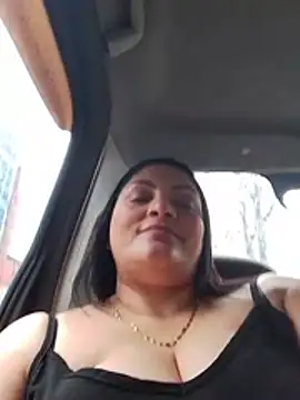 Tiffany_Johnson1 - Suck titis