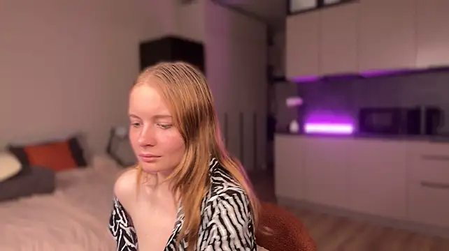 Mary_Day_ - topless x5min