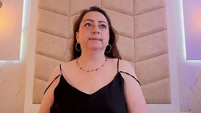 Sam_sweett - Doggy style + 7 spanks in the ass 🔥