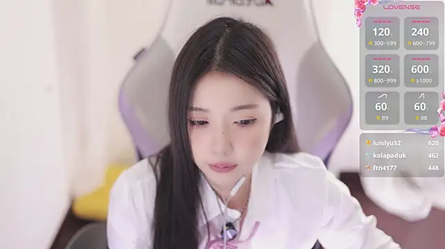 Kitty_baby77 - 完成任务 无内M腿5分钟 最后一个完成控制小粉5分钟