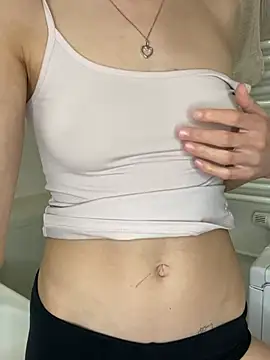 MinnieMausi - tease with my panties 🤍