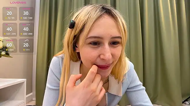 AnnabelleDreams - suck finger and drop saliva on neckline