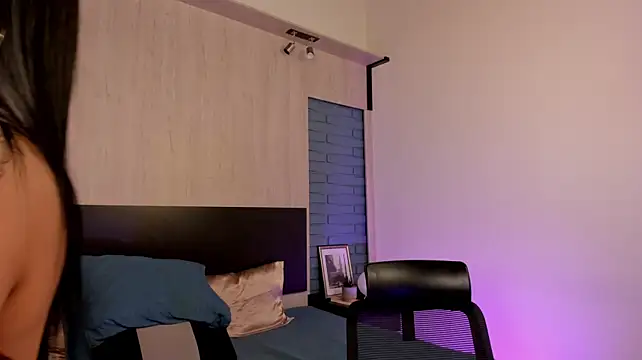 Abriil_cutee - SPANK ASS x15