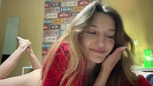 AvelinaSchepp - Do you want to make my ass red?