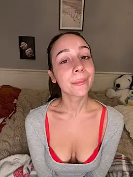 ChiaraMauzi - squeeeze boobs