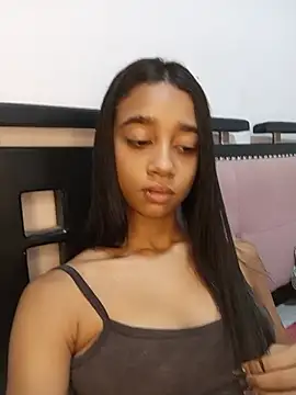 Zoe_Sweett18 - naked +tits show