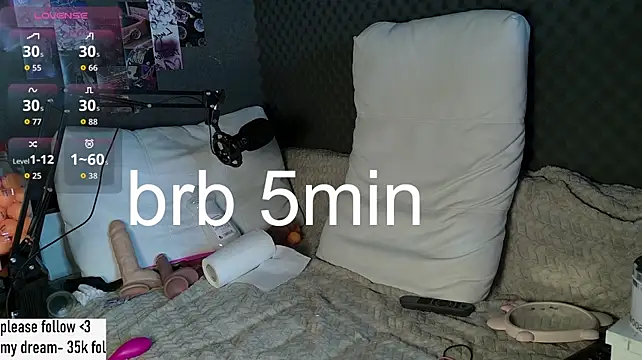 Fluffy_Cloude - fuck pussy with dildo