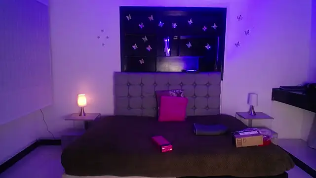 Melannyy_V - show ass 🍑🤤