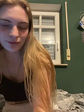 MelissaPeachi - squeeze my boobies 1min 💗