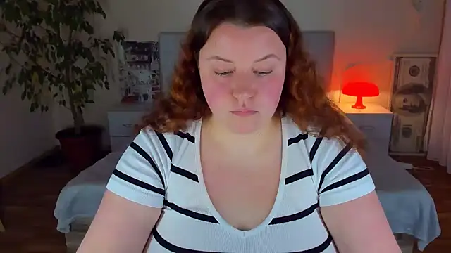 PolinaSalvatore - show boobs