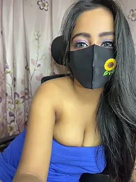 Naughty_Queen49 - 2 Ice on boobs 🧊🥵