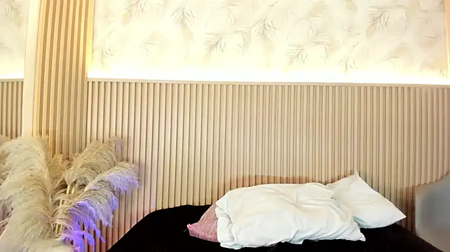 Your_big_ebony_goddness - 2 fingers inside asshole