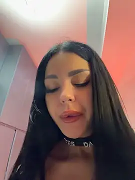 NaomyFlame - Make it rain 🫶🏼💦💦