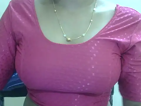 Hot-Jiya-