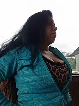 Luianna - Turn me on 💦😈😈